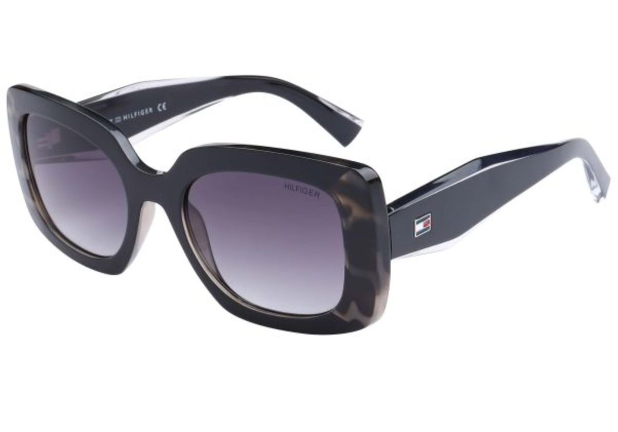 Tommy Hilfiger 1560  C4